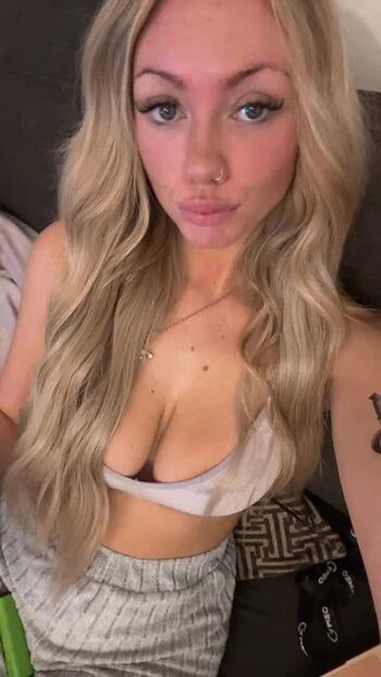 Full leaked Abi greasley private onlyfans photo