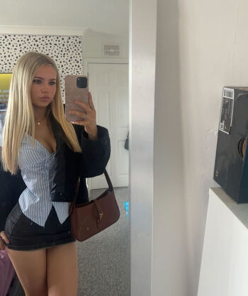 Full leaked Abigail summers private onlyfans photo