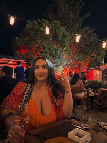 Full leaked Abir arous private onlyfans photo