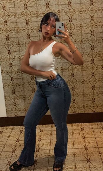 Full leaked Susiiigs/ private onlyfans photo