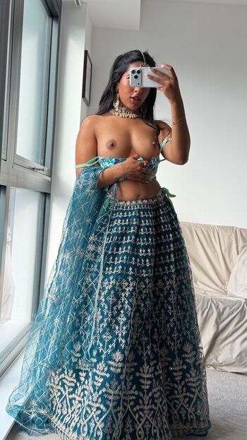 Amira Khan