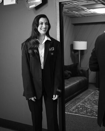 Anne Hathaway