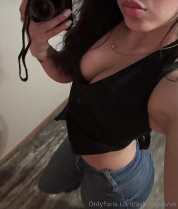 Ashlyewavve