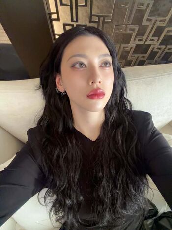 Ayaka Miyoshi
