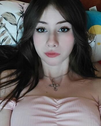 Full leaked Leratlerat/ private onlyfans photo