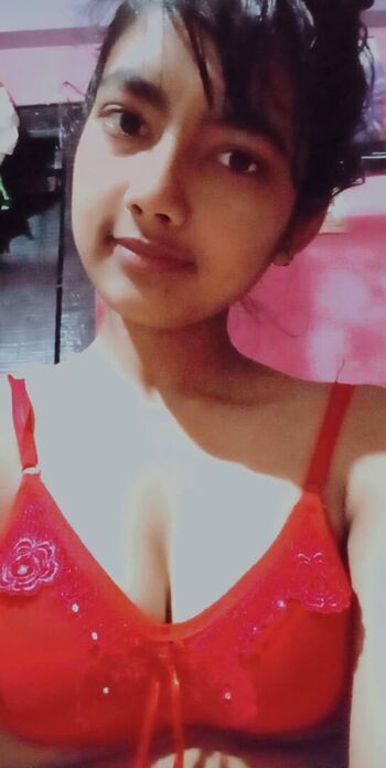 Full leaked Bangladeshi private onlyfans photo
