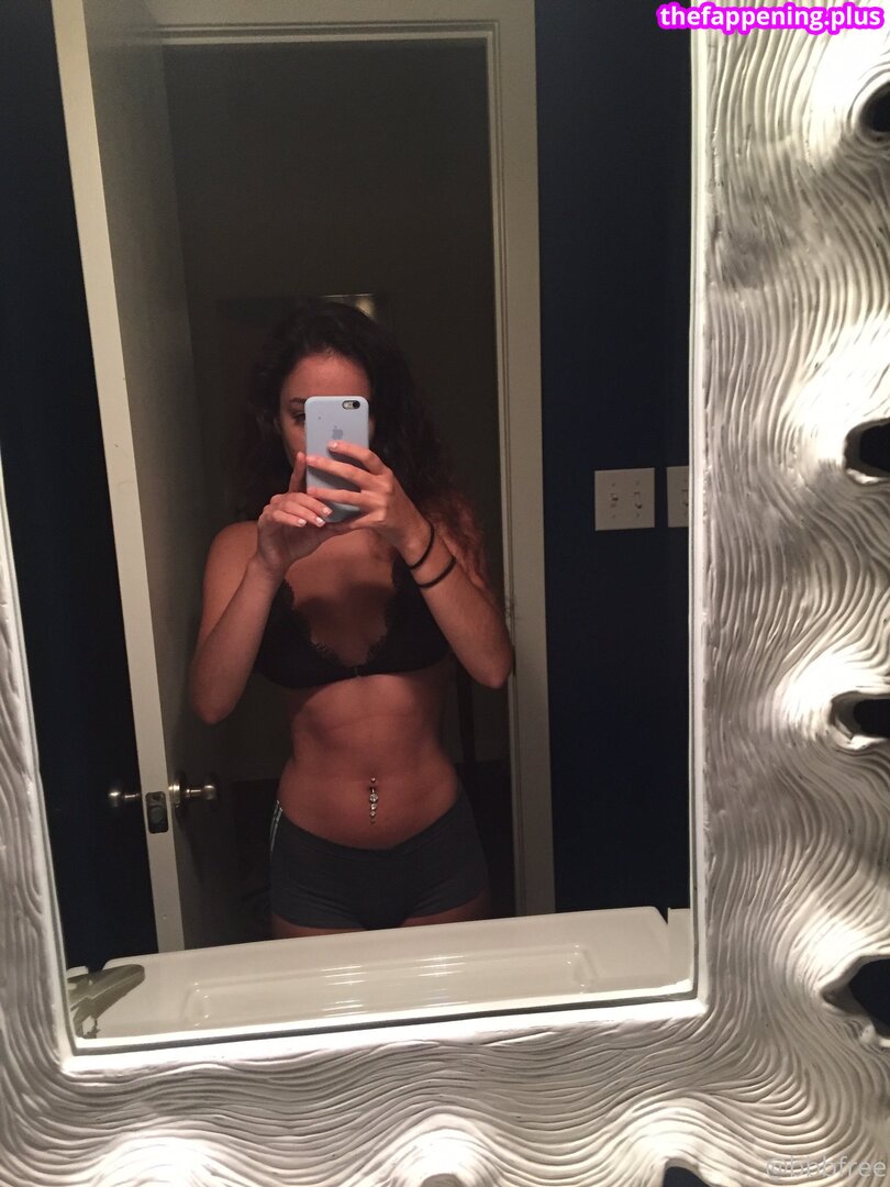 babiebiscuittt / bbbabieee / bellabiscuit Фото оголеного OnlyFans #10
