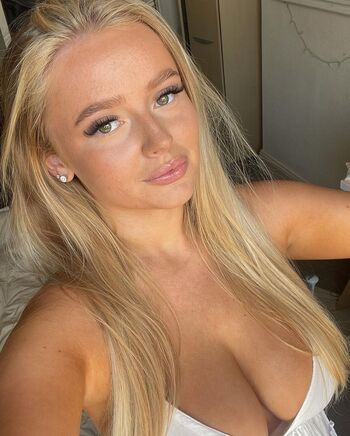 Bella Turner