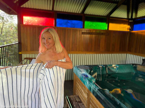 Full leaked Bonnie english private onlyfans photo