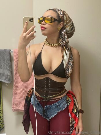 Full leaked Byebye birdie private onlyfans photo
