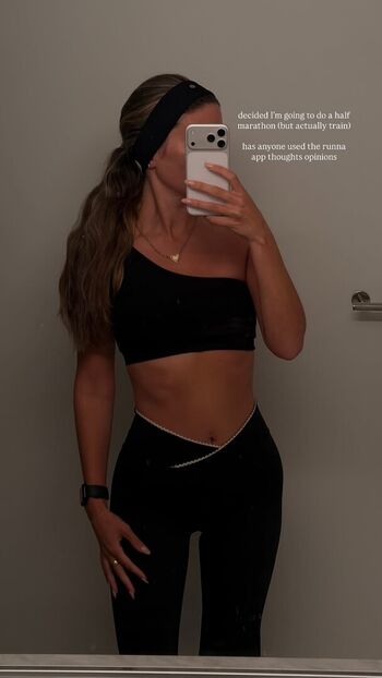 Full leaked Carla bezanson page private onlyfans photo