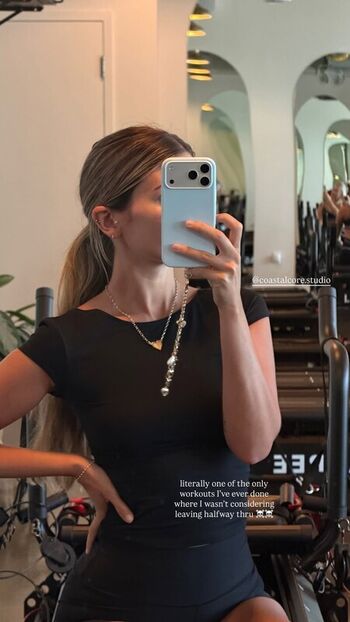 Full leaked Carla bezanson page private onlyfans photo