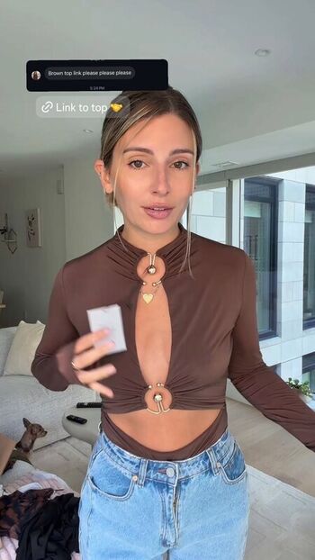 Full leaked Carla bezanson page private onlyfans photo
