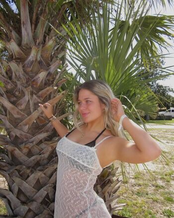 Chloe Lafeve