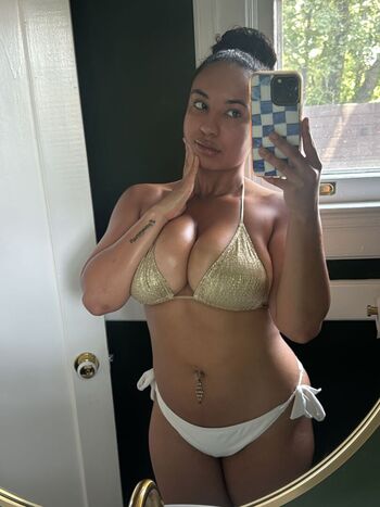 Full leaked Chloecvlogs private onlyfans photo