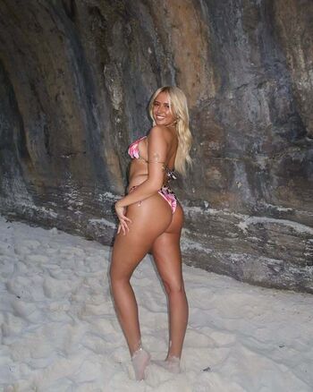 Courtney Shaw