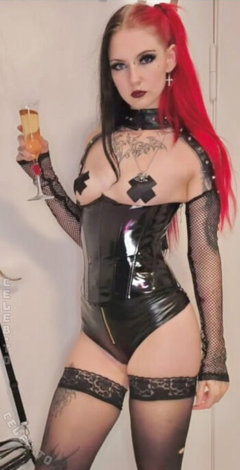 Full leaked Crazy badgirl private onlyfans photo