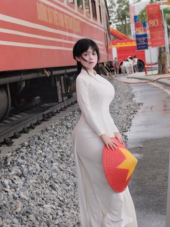 Curvy Goddesses