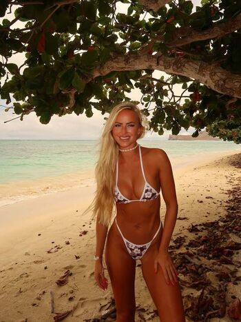 Full leaked Danielle moinet private onlyfans photo