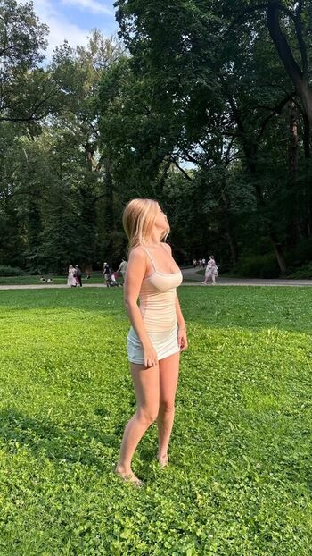 Full leaked Ddashkaz private onlyfans photo