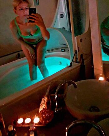 Full leaked Domace matorke milf ex yu private onlyfans photo