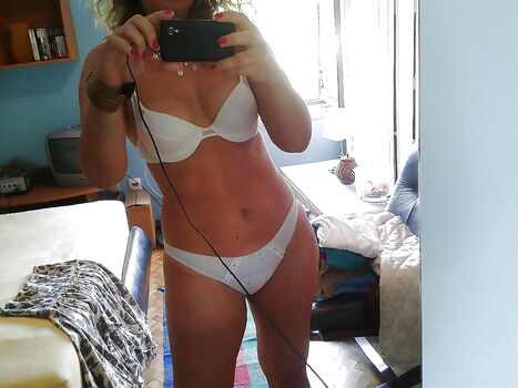 Full leaked Domace matorke milf ex yu  page private onlyfans photo