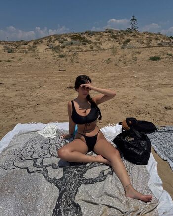 Full leaked Doriana arena private onlyfans photo