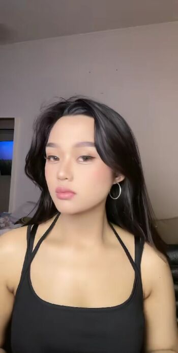 Full leaked Ellesyanamira private onlyfans photo
