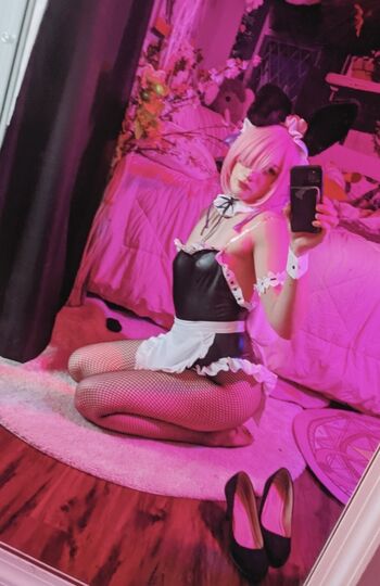 Full leaked Glasses girl private onlyfans photo
