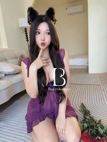 Full leaked Ha my duyen page private onlyfans photo