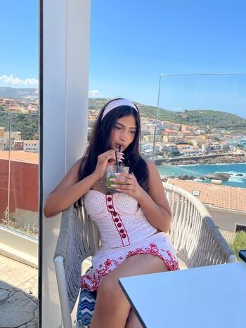 imanimalikaa