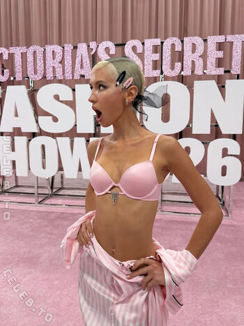 Full leaked Iris law private onlyfans photo