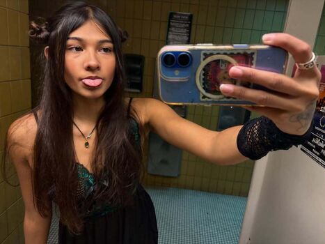 Full leaked Ithinkurlovely private onlyfans photo