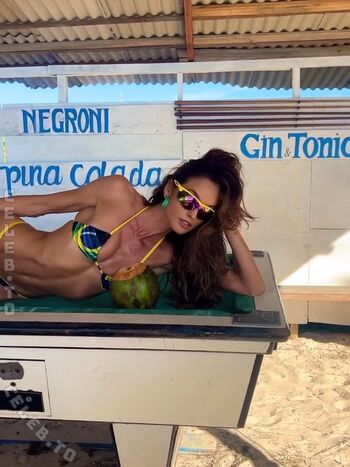 Izabel Goulart