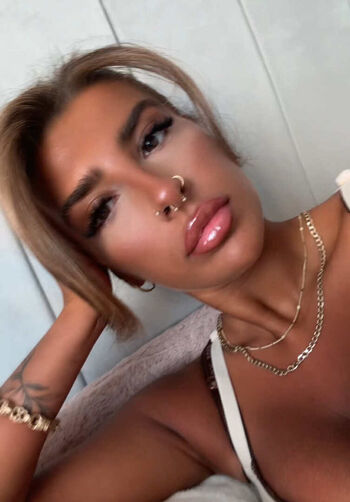 Jade barraclough