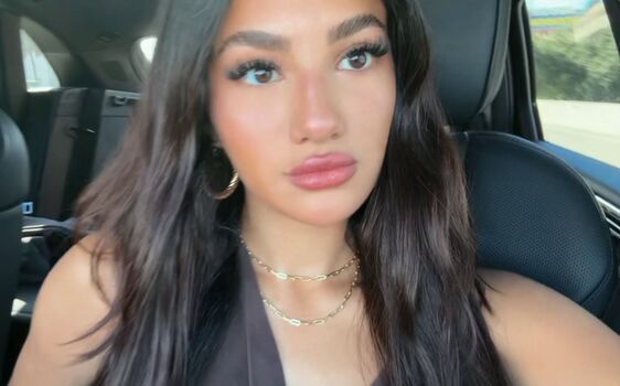 jasmine_lillyyyy