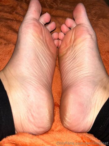 Full leaked Jemsbigfeet private onlyfans photo