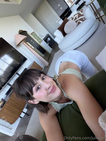 Full leaked Julesari private onlyfans photo