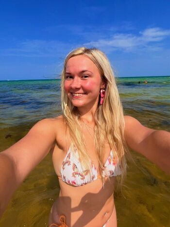 Full leaked Kailiwoop private onlyfans photo
