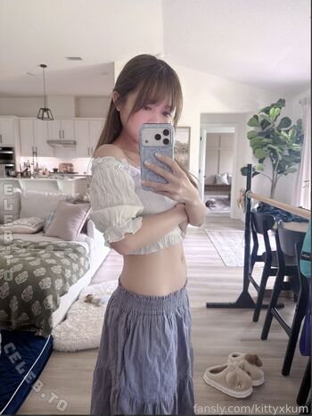 Full leaked Kittyxkum private onlyfans photo