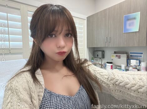 Full leaked Kittyxkum private onlyfans photo