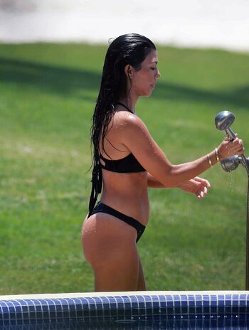 Full leaked Kourtney kardashian private onlyfans photo