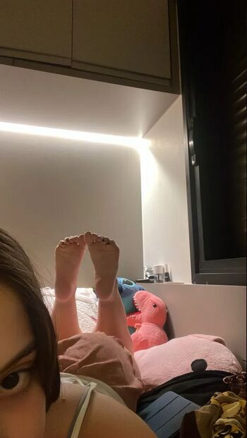 Lalafeet01