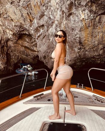 Full leaked Lewnair/ private onlyfans photo