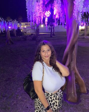 Lili M
