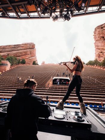 Lindsey Stirling