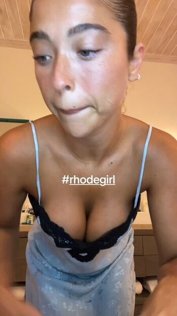 Lola Consuelos