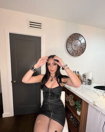 Full leaked Lolo private onlyfans photo
