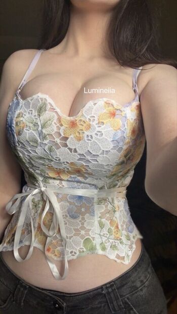 Full leaked Lumineiia private onlyfans photo