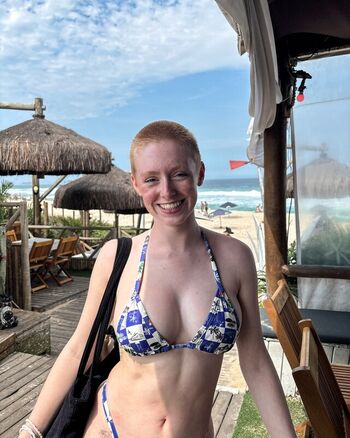 mai_buzzcut